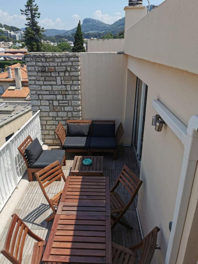 Entre Terre Et Mer Plein Centre Terrasse Cassis Exterior photo